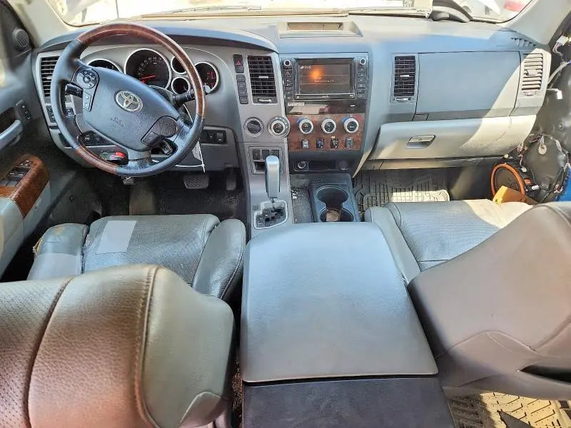 2013 TOYOTA TUNDRA PLATINUM  