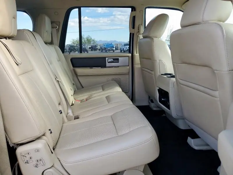 2016 FORD EXPEDITION EL XLT  