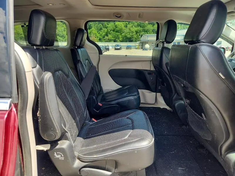 2018 CHRYSLER PACIFICA LIMITED  