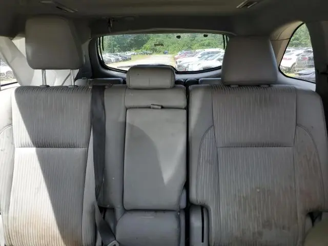 2017 TOYOTA HIGHLANDER LE  