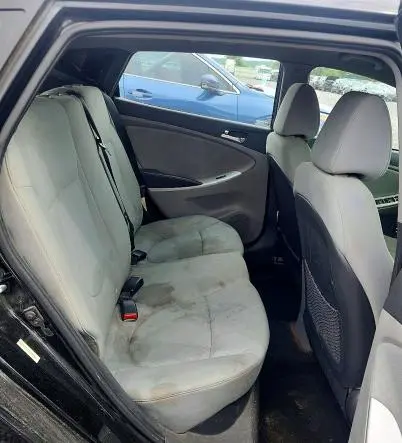 2013 HYUNDAI ACCENT SE  