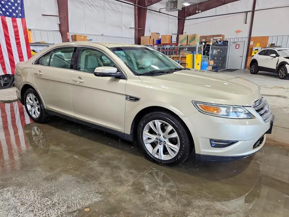 2011 FORD TAURUS SEL  