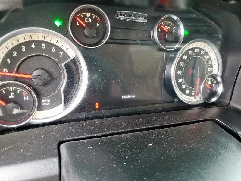 2017 RAM 1500 SLT  