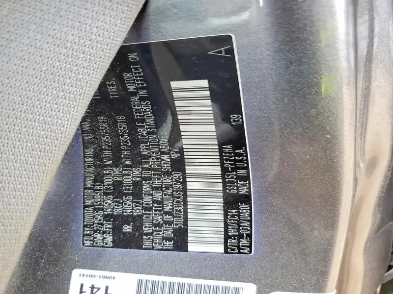 2018 TOYOTA SIENNA LE  