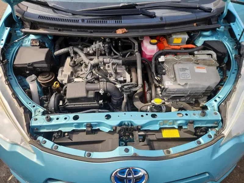2013 TOYOTA PRIUS C TWO  