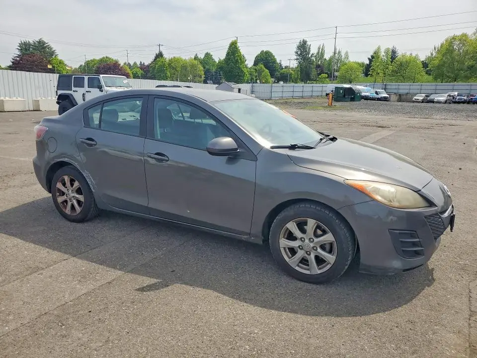 2010 MAZDA 3 I  