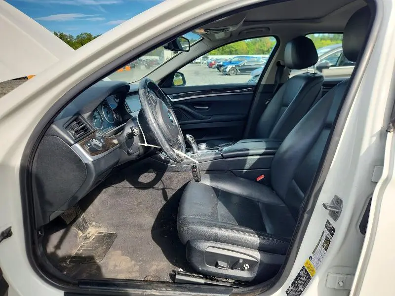 2015 BMW 528 XI  