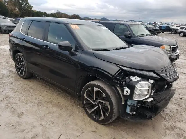 2024 MITSUBISHI OUTLANDER SE  