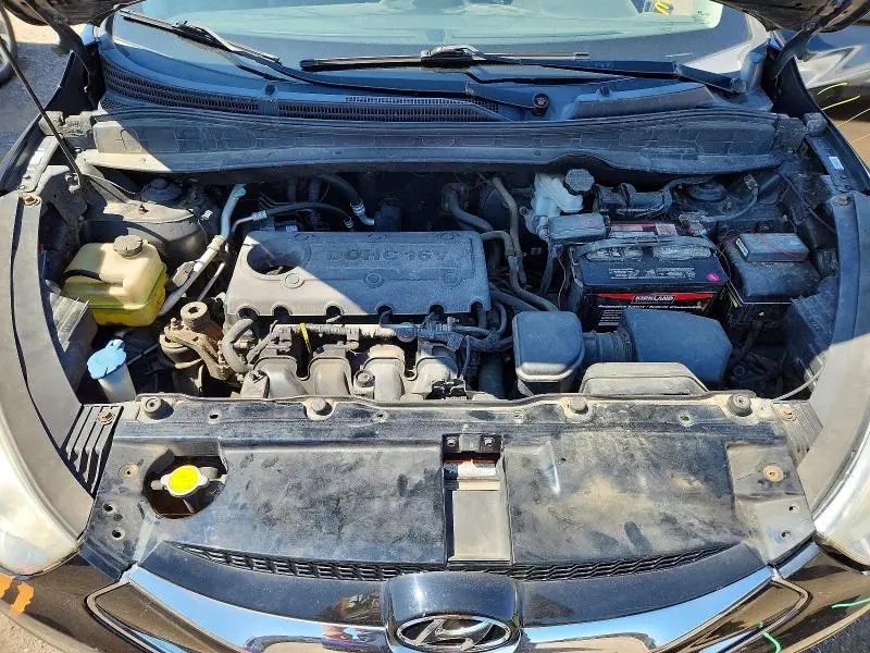 2010 HYUNDAI TUCSON GLS  