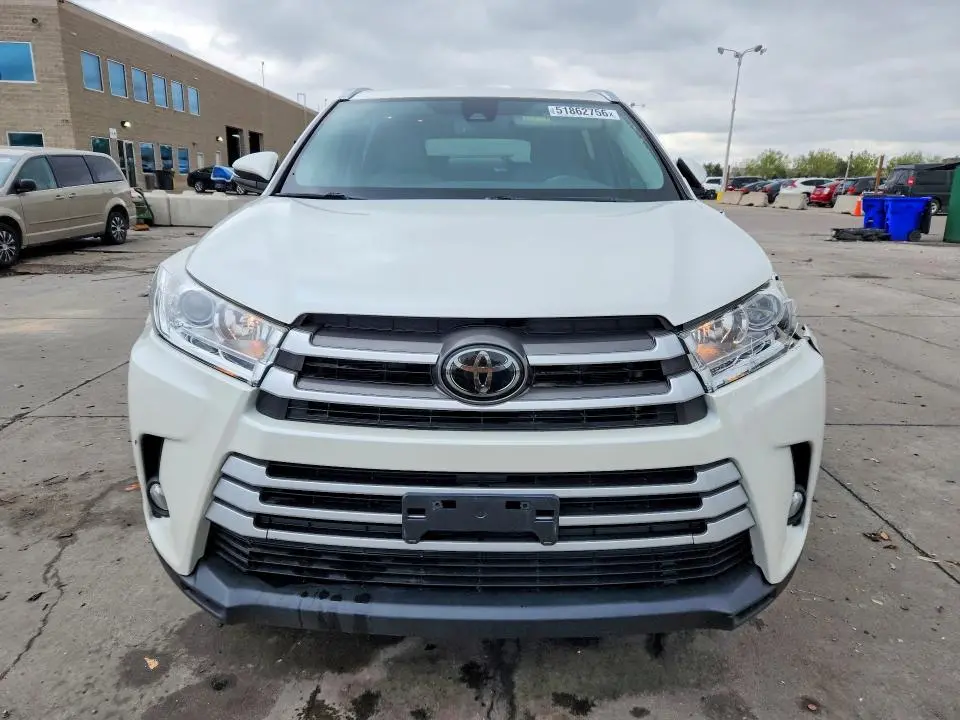 2018 TOYOTA HIGHLANDER XLE  
