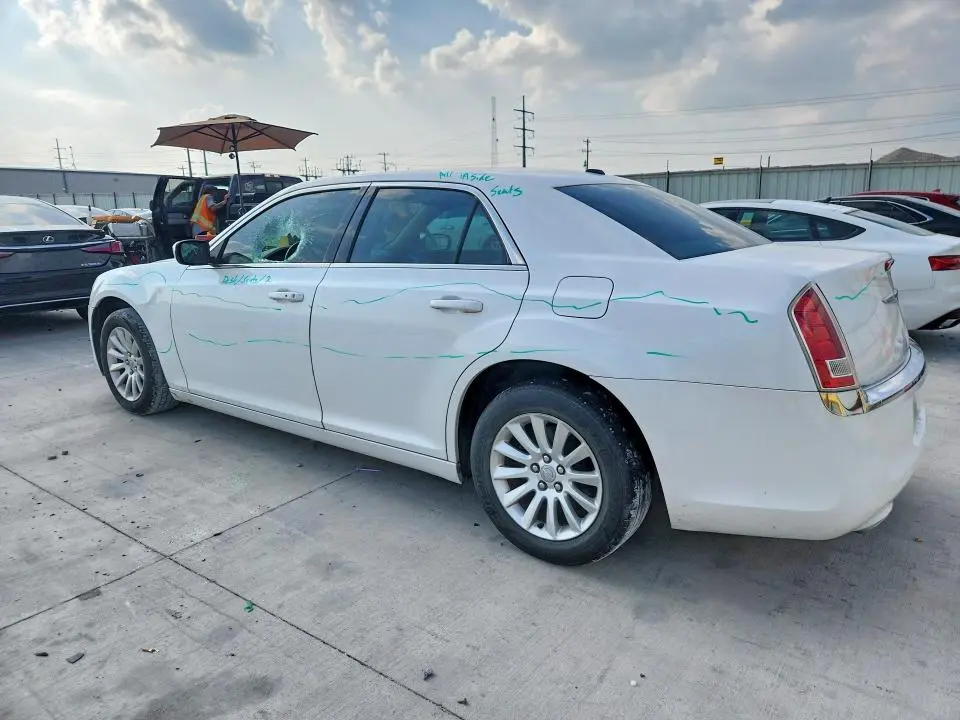 2013 CHRYSLER 300   