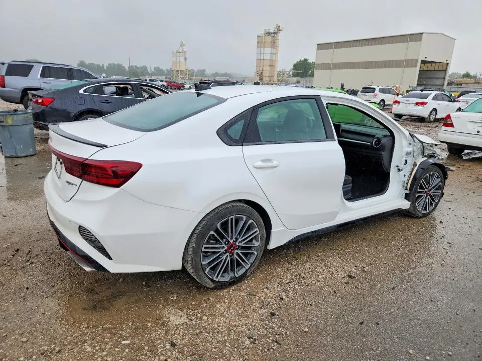 2024 KIA FORTE GT  