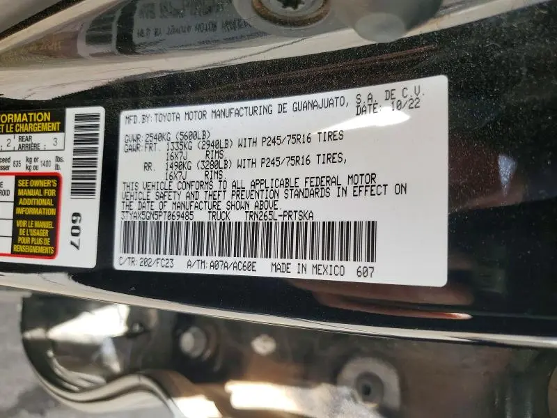 2023 TOYOTA TACOMA SR5  