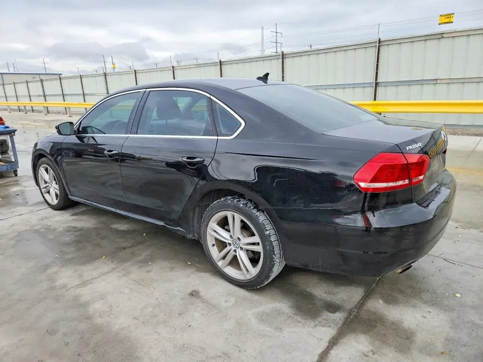 2014 VOLKSWAGEN PASSAT SE  