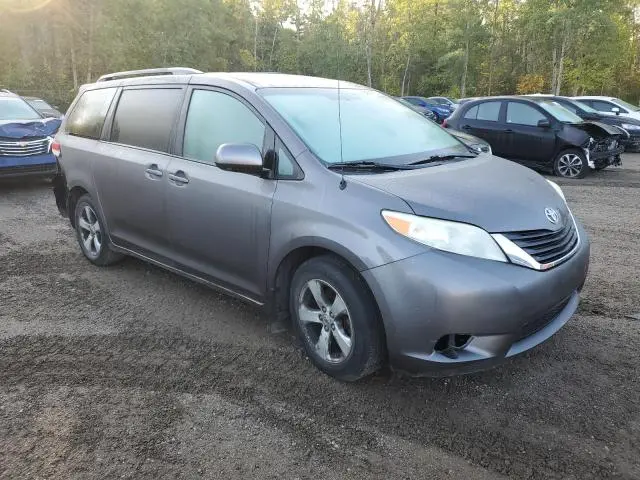 2012 TOYOTA SIENNA LE  