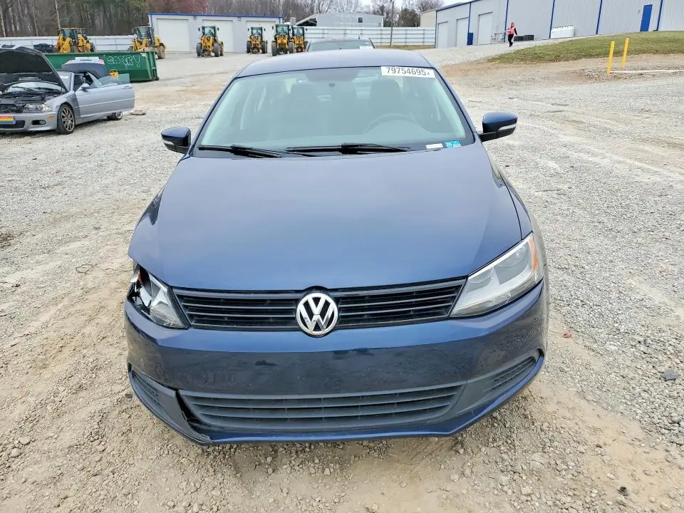 2014 VOLKSWAGEN JETTA SE  