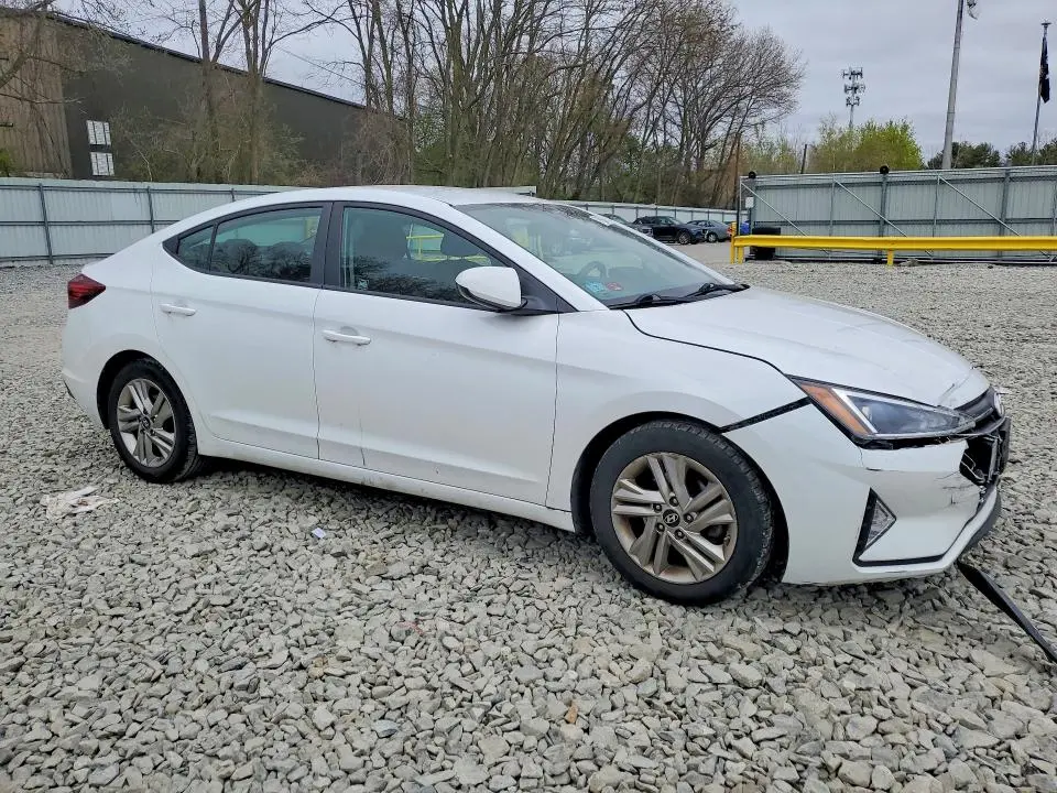 2019 HYUNDAI ELANTRA SEL  