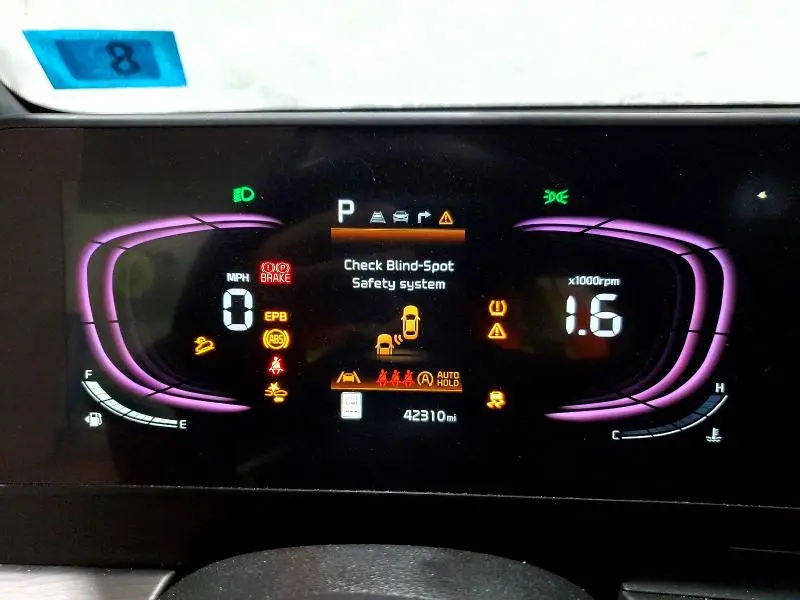 2023 KIA SPORTAGE X LINE  