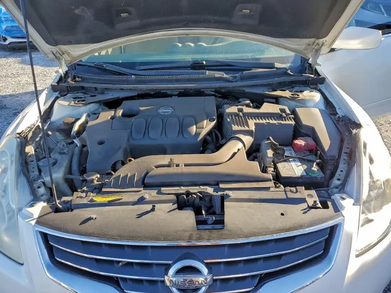 2010 NISSAN ALTIMA BASE  