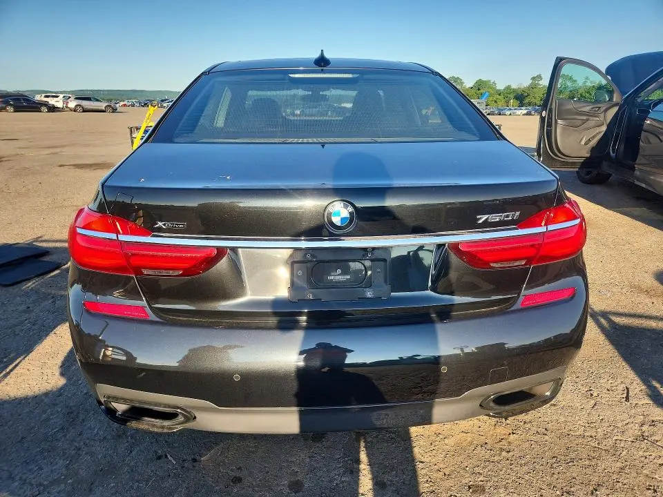 2016 BMW 750 XI  