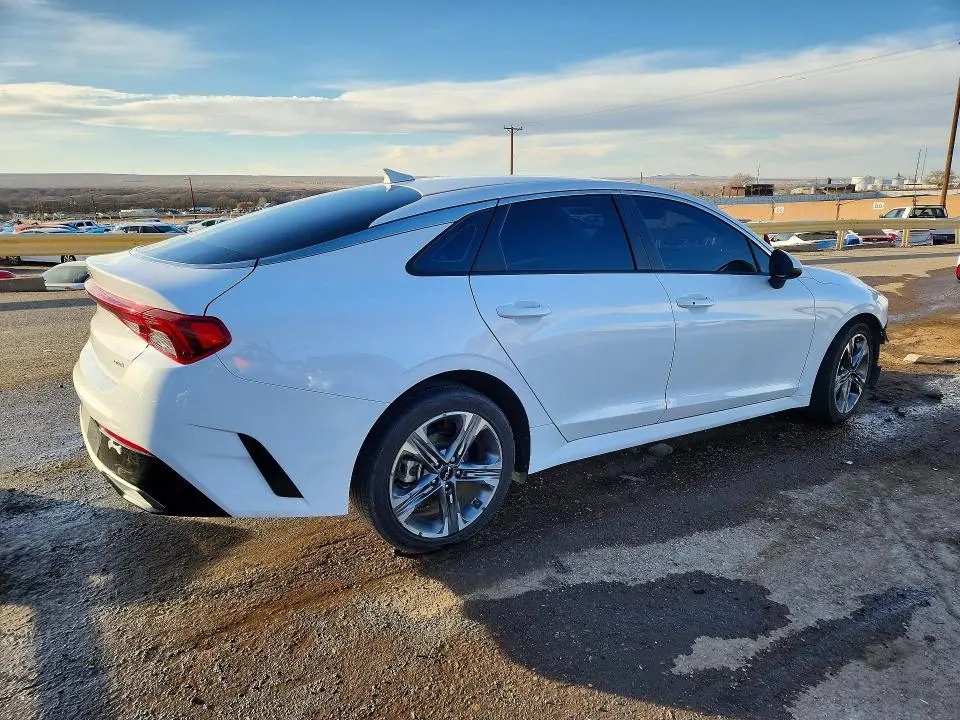 2022 KIA K5 LXS  