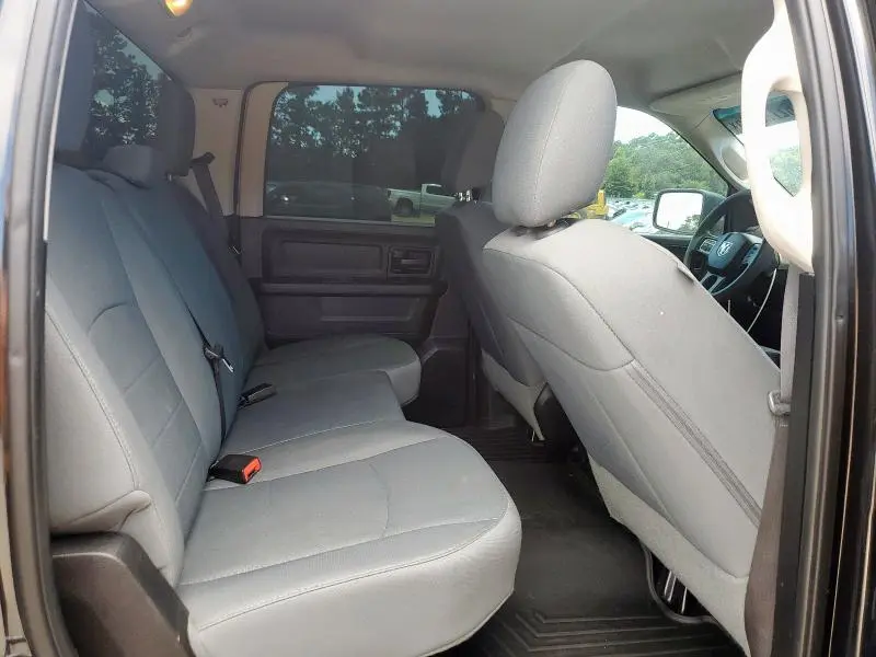 2016 RAM 1500 ST  