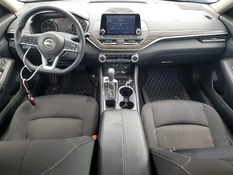 2024 NISSAN ALTIMA SV  