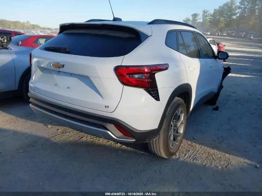 2025 CHEVROLET TRAX FWD LT