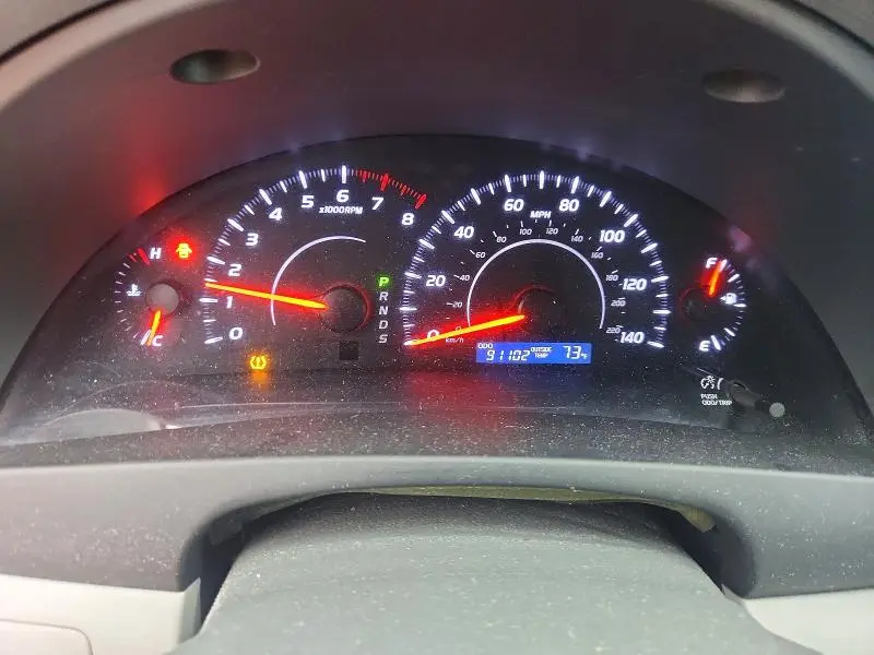 2011 TOYOTA CAMRY LE  
