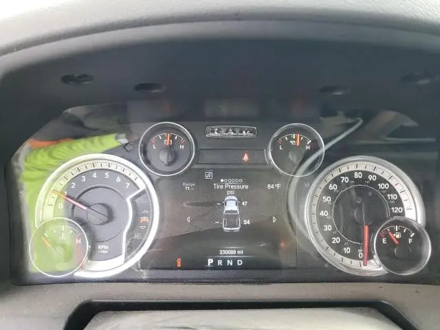 2016 RAM 1500 SLT