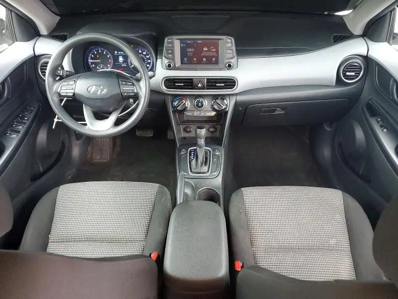 2020 HYUNDAI KONA SE  