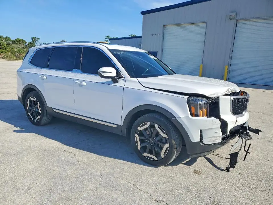 2024 KIA TELLURIDE EX  