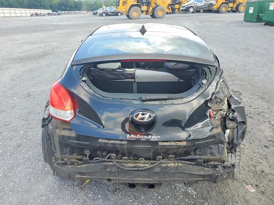 2013 HYUNDAI VELOSTER BASE  