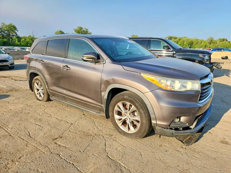 2014 TOYOTA HIGHLANDER XLE  