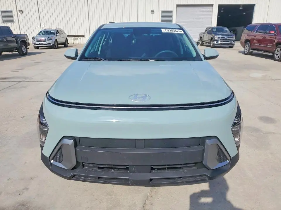 2026 HYUNDAI KONA SE  