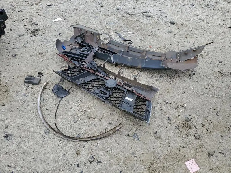 2013 NISSAN FRONTIER S  