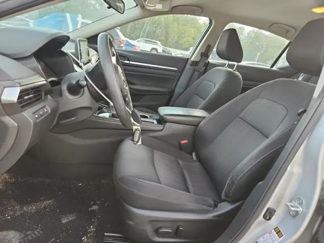 2023 NISSAN ALTIMA SV  