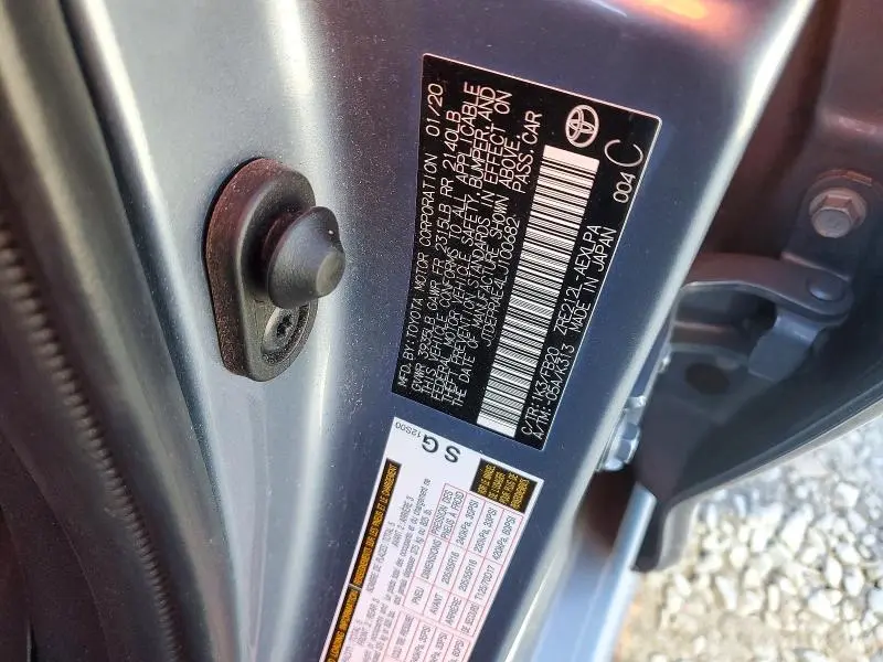 2020 TOYOTA COROLLA LE  