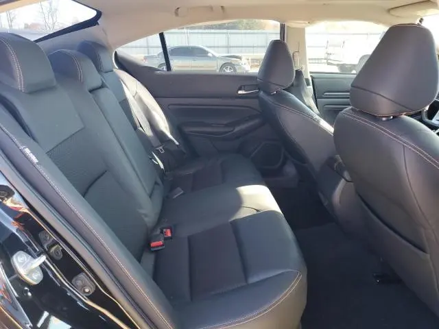 2021 NISSAN ALTIMA SR  