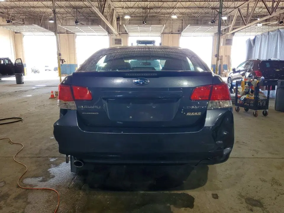 2013 SUBARU LEGACY 2.5I PREMIUM  