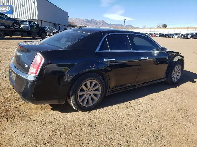 2011 CHRYSLER 300 LIMITED  