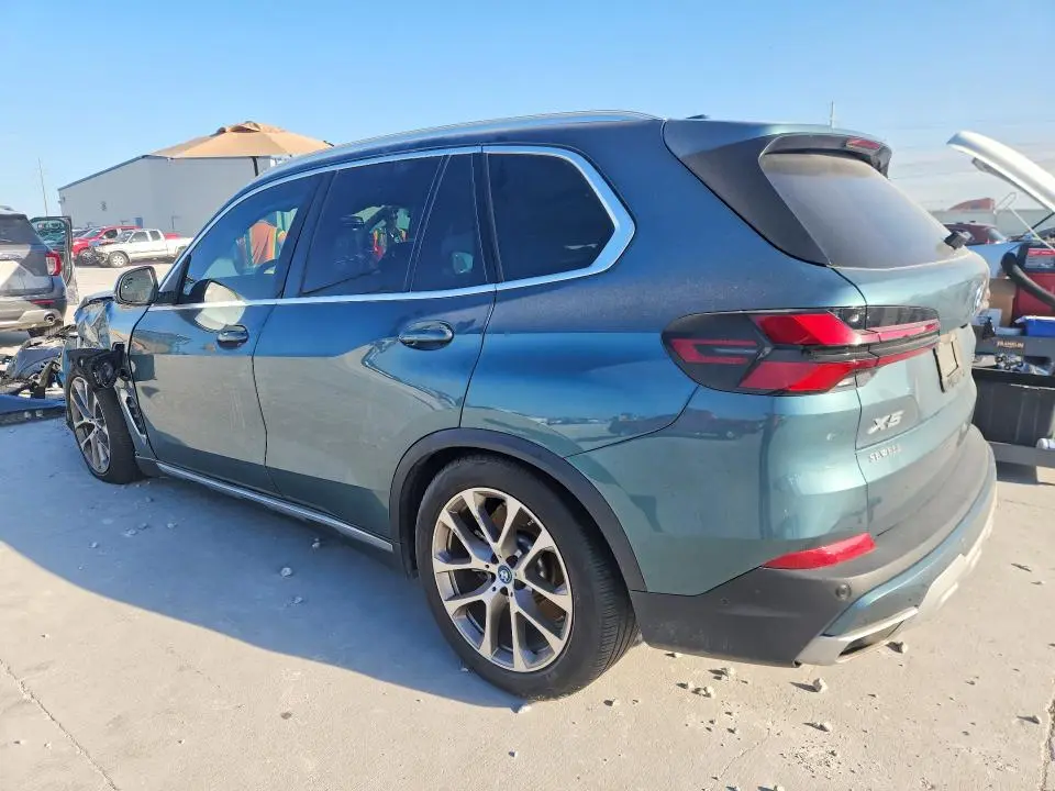 2025 BMW X5 XDRIVE50E  