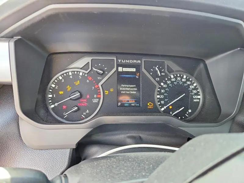 2025 TOYOTA TUNDRA CREWMAX SR5  