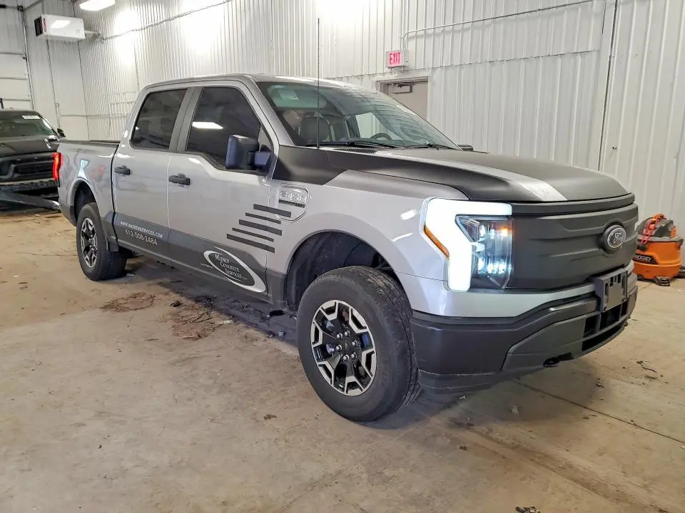 2023 FORD F150 LIGHTNING PRO  
