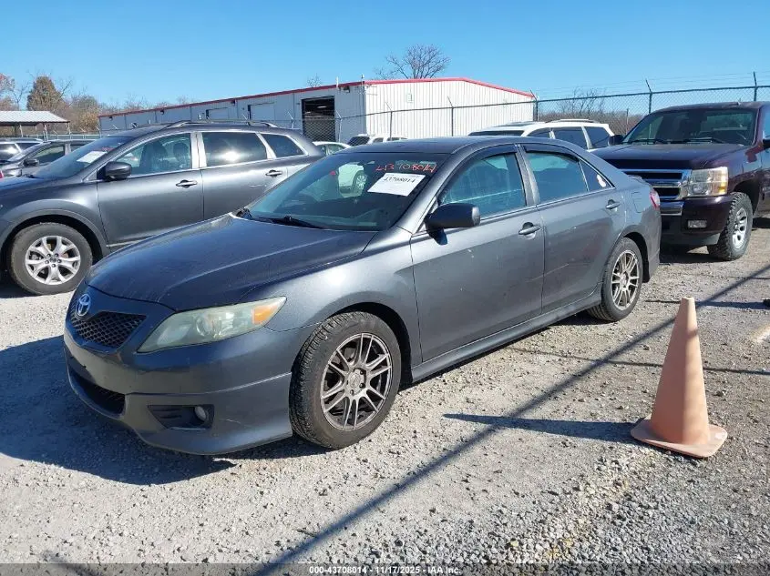 2010 TOYOTA CAMRY SE V6