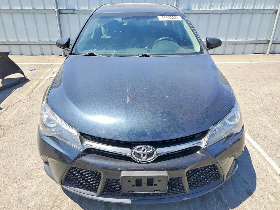 2017 TOYOTA CAMRY SE  