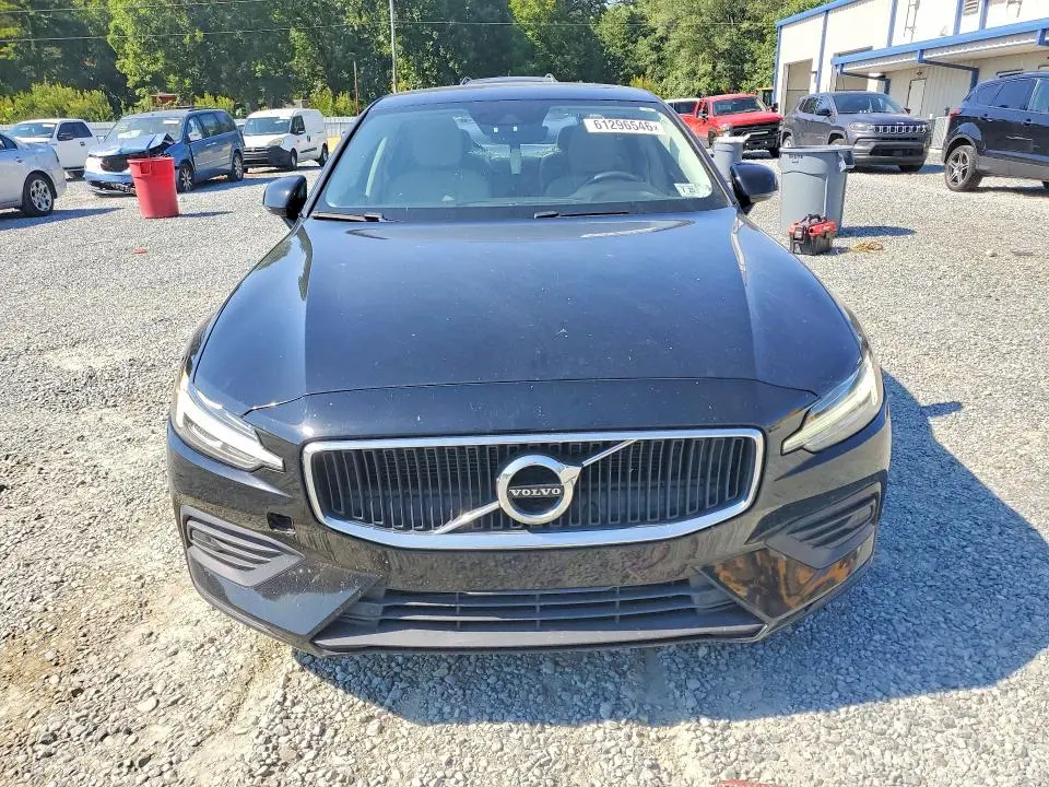 2020 VOLVO S60 T5 MOMENTUM  