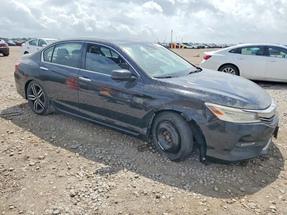 2017 HONDA ACCORD TOURING  