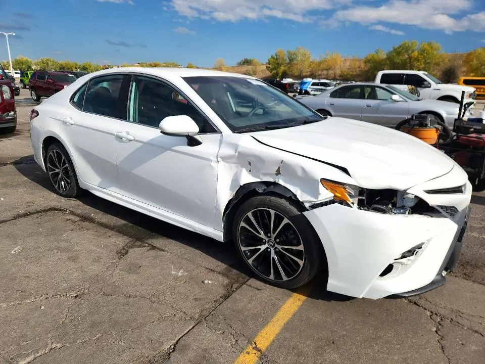 2019 TOYOTA CAMRY   