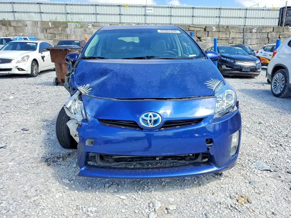 2011 TOYOTA PRIUS TWO  